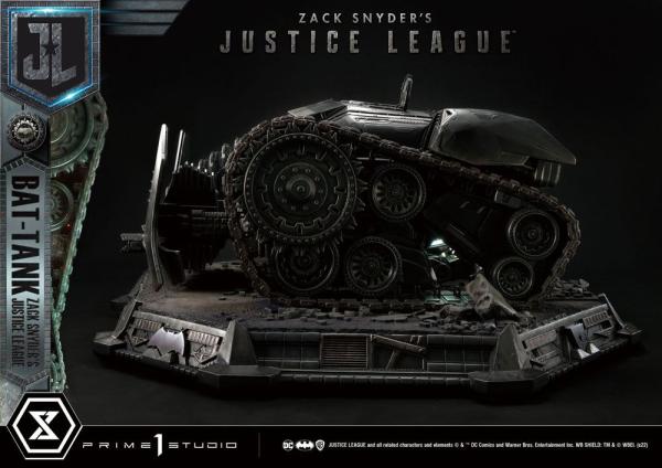 Zack Snyder's Justice League Museum Masterline Diorama Bat-Tank 36 cm