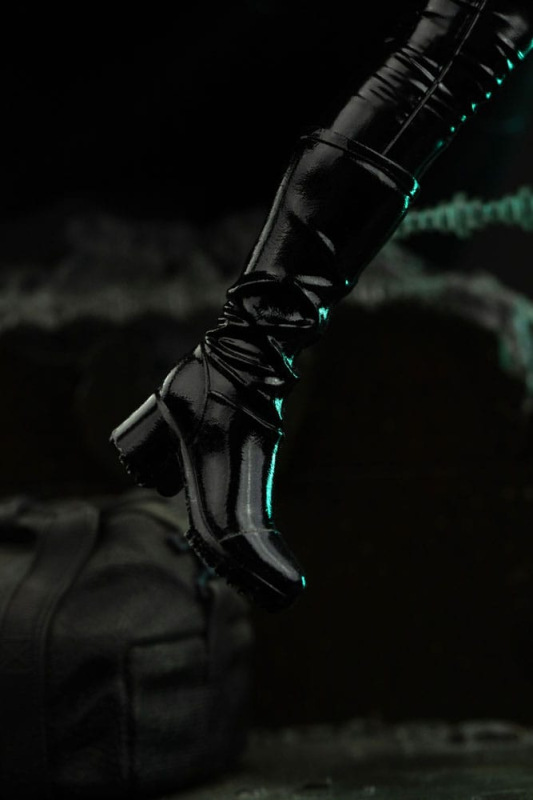 The Matrix Art Scale Statue 1/10 Trinity 22 cm 10