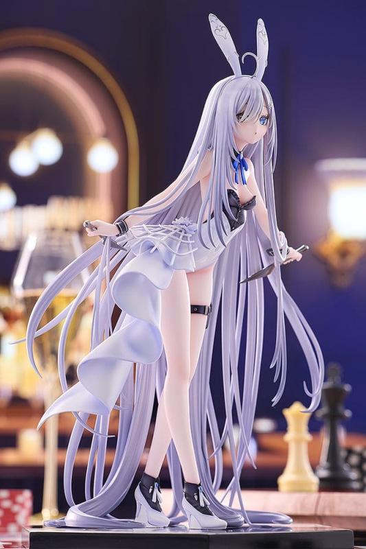 Playing Death Games to Put Food on the Table Wolf PVC Statue 1/7 Holo Light Novel bunny Ver. illustr 3