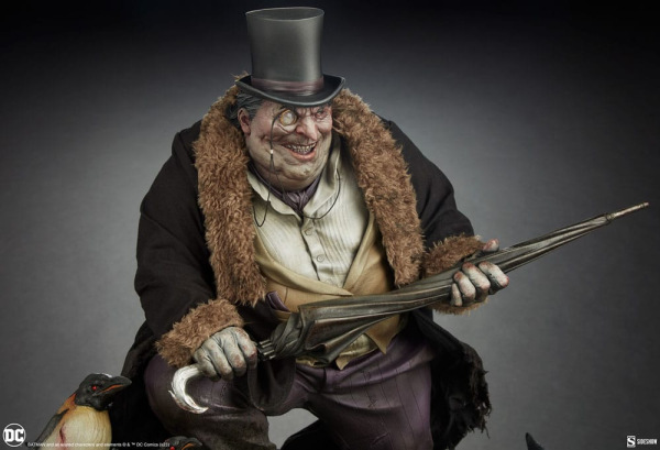 DC Comics Premium Format Statue The Penguin 51 cm 14