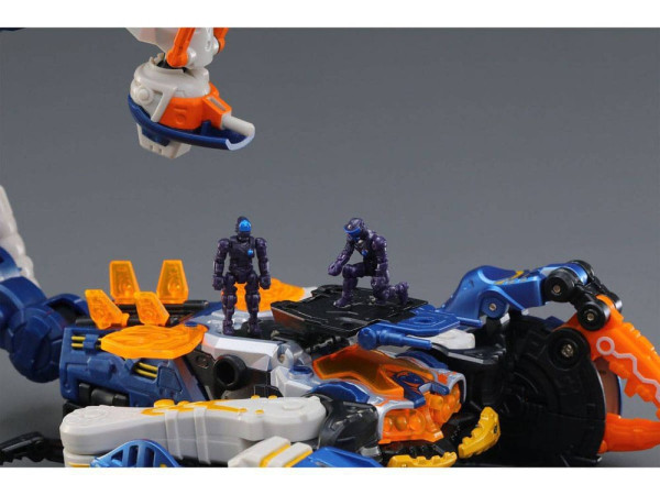 Beastbox Figure Cubes BB-60 Hurrican (Scorpion) 43 cm 6