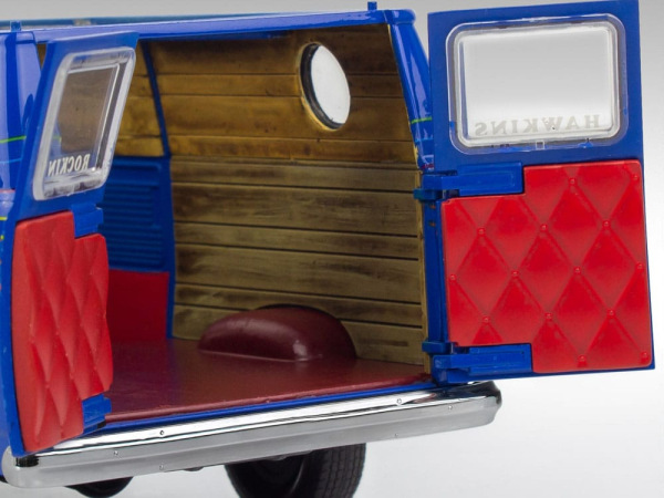 Stranger Things Model Kit 1/25 Squawk Van 21 cm 2