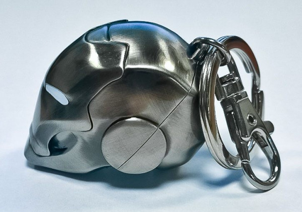 Marvel Comics Metal Keychain Iron Man Helmet Mark II 1