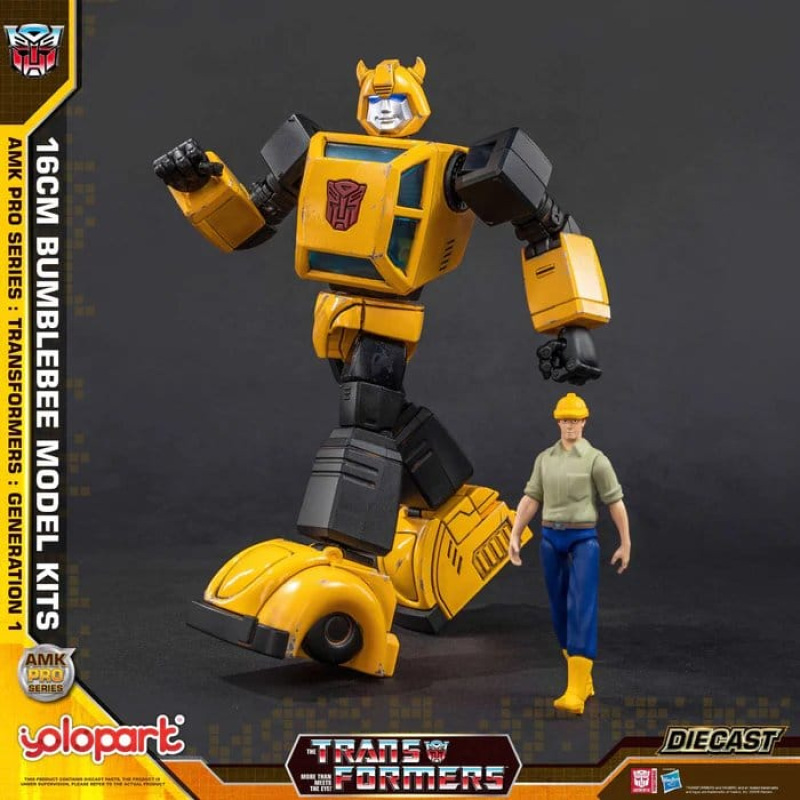 Transformers: Generation One AMK PRO Series Plastic Model Kit Bumblebee 16 cm