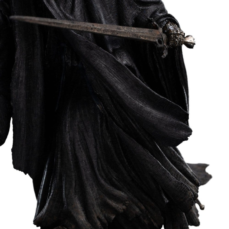 The Lord of the Rings Trilogy Mini Statue Ringwraith at the Prancing Pony 18 cm 6