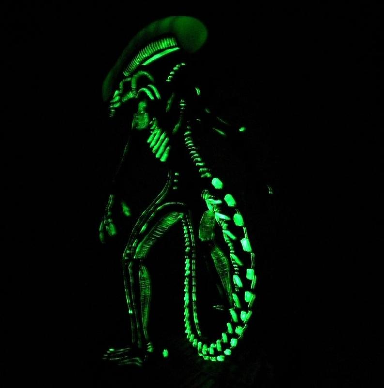 Alien Xenomorph glow in dark - Eaglemoss