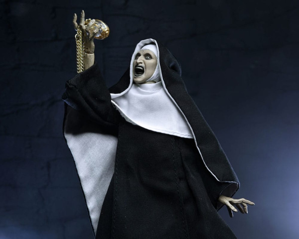 The Conjuring Universe Ultimate Action Figure The Nun (Valak) 18 cm 3