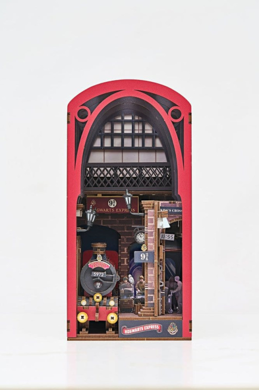Harry Potter Tiny Adventures Book Nook Mini Diorama Hogwarts Express 18 cm 1