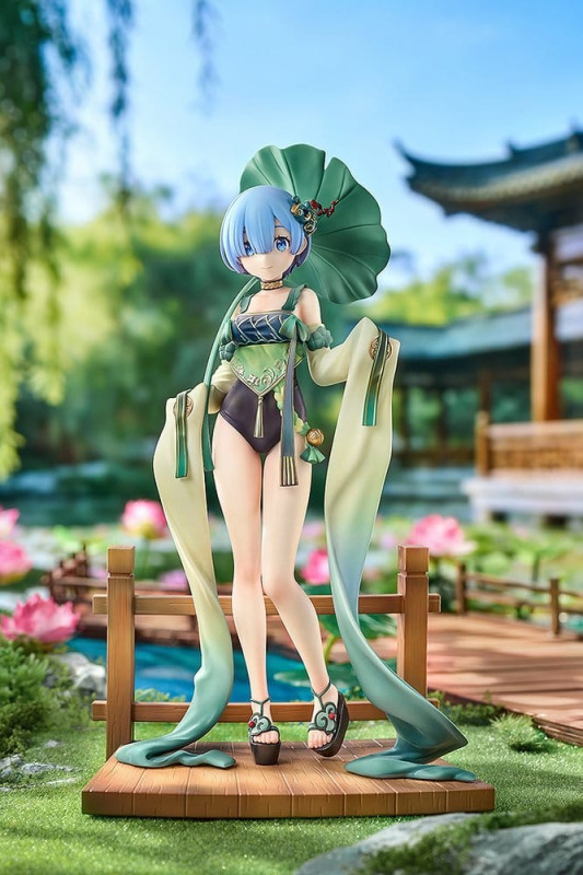 Re:ZERO -Starting Life in Another World- Statue 1/7 Rem: Breather in the Garden Ver. 26 cm 1