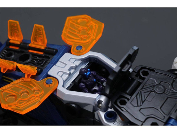 Beastbox Figure Cubes BB-60 Hurrican (Scorpion) 43 cm 5