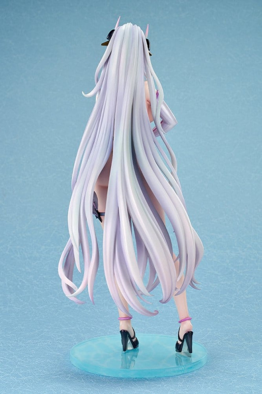 Azur Lane PVC Figure 1/6 Kearsarge Nightpool 28 cm 5