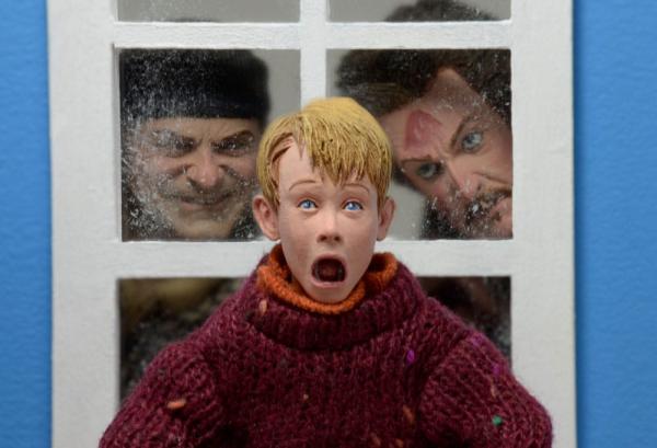 Home Alone Retro Action Figures 15 - 20 cm Case (8) 4