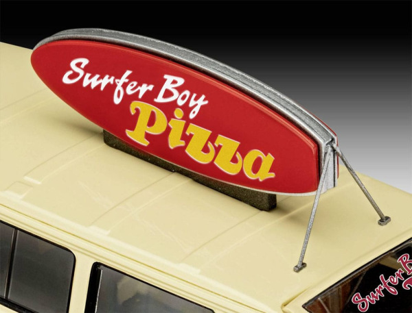 Stranger Things Model Kit 1/25 VW T3 Bus Surfer Boy 19 cm 7
