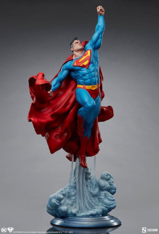 DC Comics Premium Format Statue Superman 84 cm 11