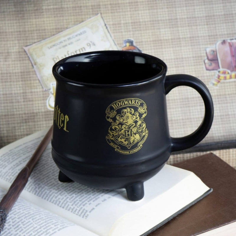Harry Potter Mug Hogwarts Crest Cauldron Design 560ml 1