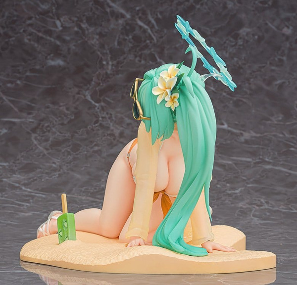 Blue Archive PVC Statue 1/6 Hiyori Swimsuit Memorial Lobby Ver. 26 cm 4