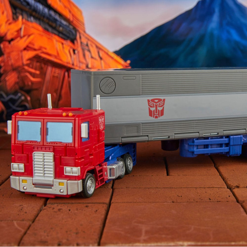 The Transformers: The Movie Generations Studio Series Commander Class Action Figure Optimus Prime 18 11