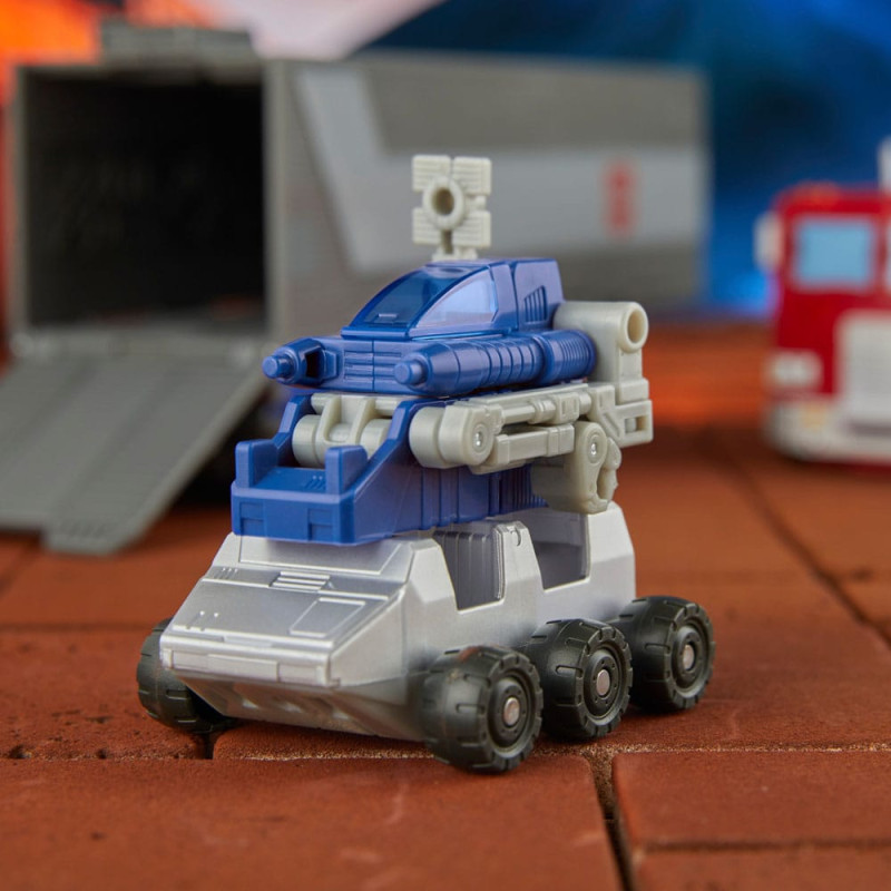 The Transformers: The Movie Generations Studio Series Commander Class Action Figure Optimus Prime 18 13