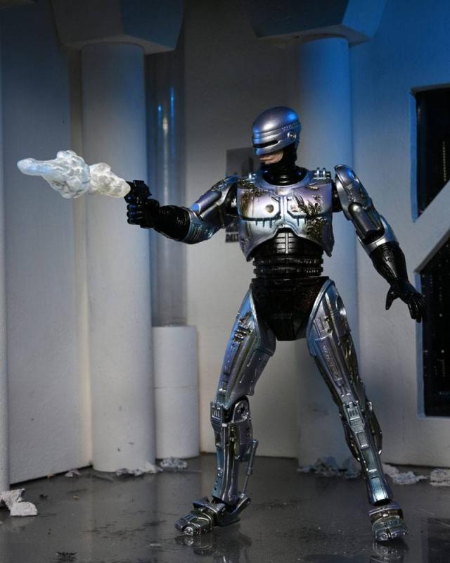 RoboCop Action Figure Ultimate Battle Damaged RoboCop with Chair 18 cm