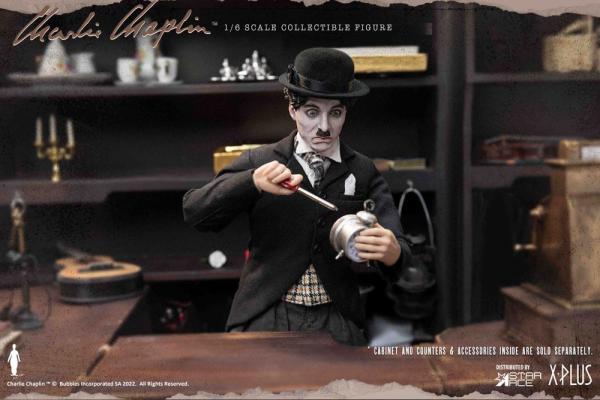 Charlie Chaplin: Little Tramp 1/6 My Favourite Movie Action Figure - Star Ace Toys