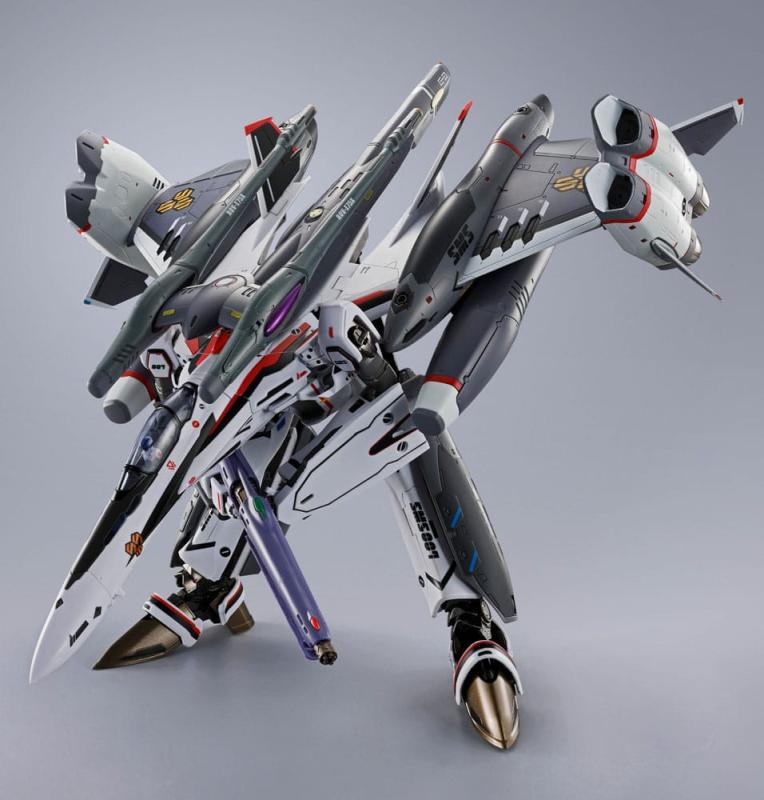 Macross Frontier DX Chogokin Action Figure Tornado Messiah Valkyrie Alto Saotome Use Revival Ver. 25