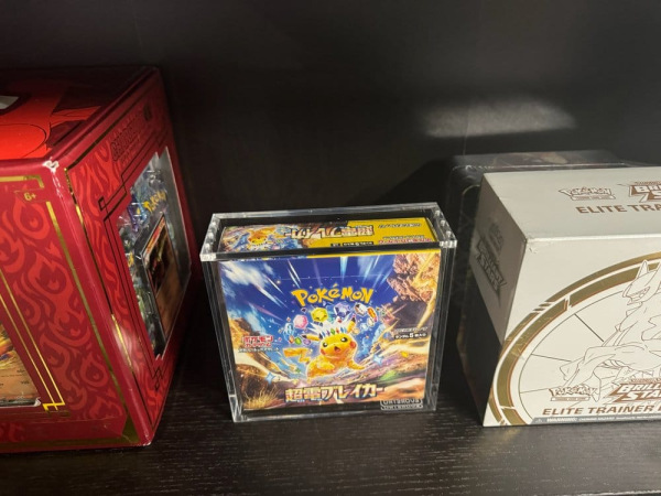 Evoretro Acrylic Display Case for Pokémon Large Japanese Booster Box 3
