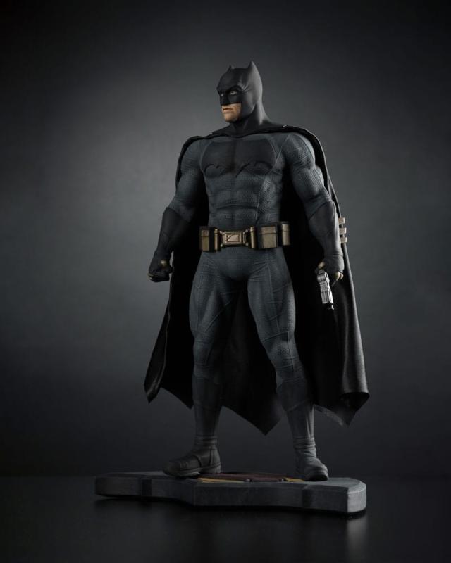 Batman v Superman: Dawn of Justice Statue 1/6 Batman 32 cm