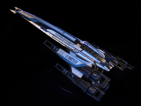 Mass Effect Die-Cast Normandy SR-2 22 cm 9