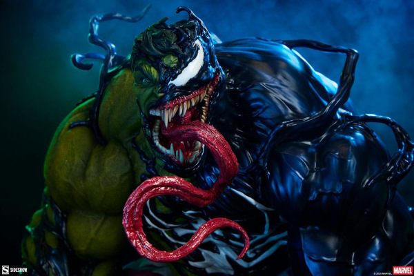 Marvel Premium Format Statue Venomized Hulk 63 cm 6
