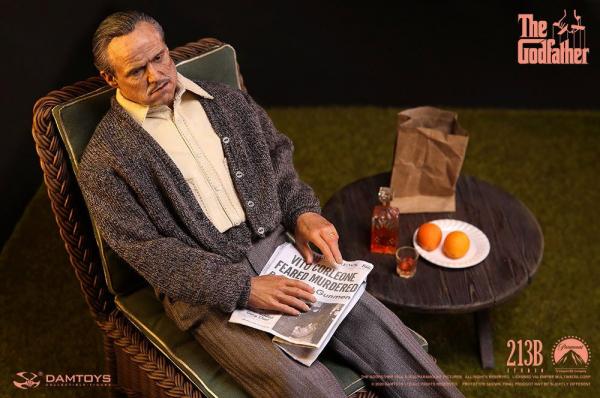 The Godfather: Vito Corleone 1/6 Action Figure Golden Years Version - Damtoys 15