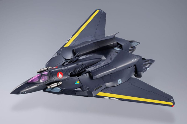 Macross 7 DX Chogokin Action Figure VF-17S Nightmare Stealthvalkyrie (Gamlin Kizaki use) 25 cm 3