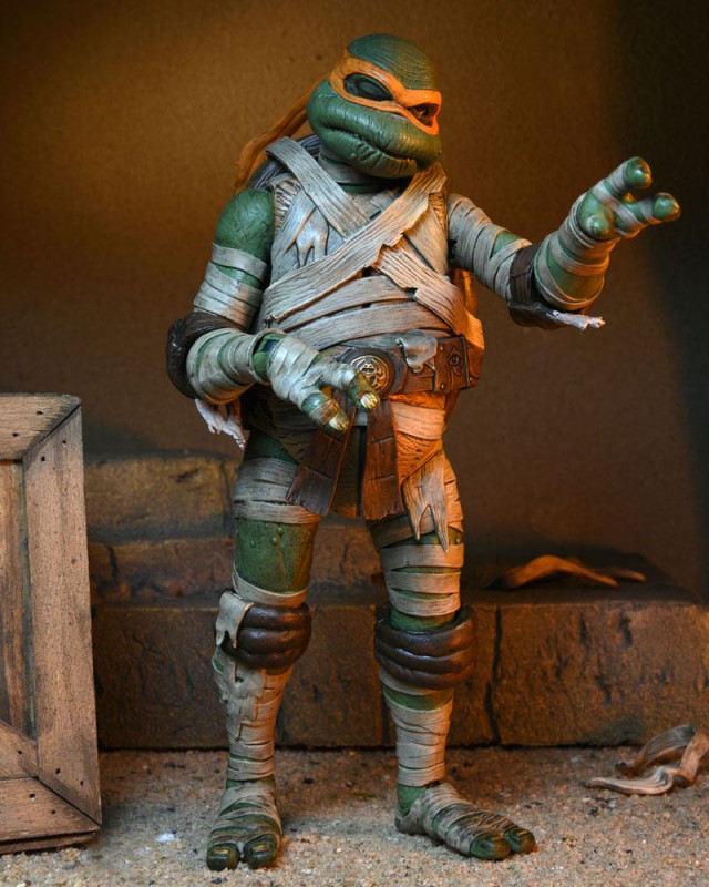 Universal Monsters x Teenage Mutant Ninja Turtles Action Figure Ultimate Michelangelo as The Mummy 1 8