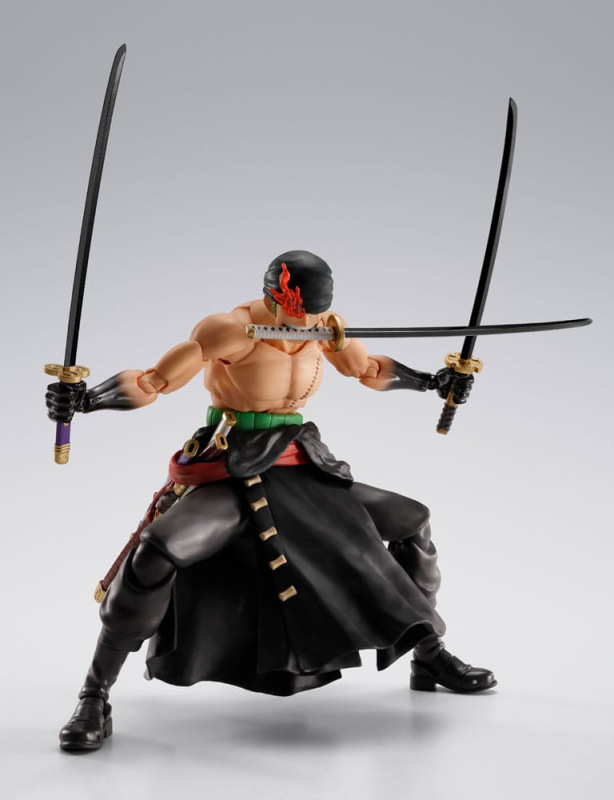 One Piece S.H.Figuarts Action Figure Roronoa Zoro The King of Hell 15 cm 1