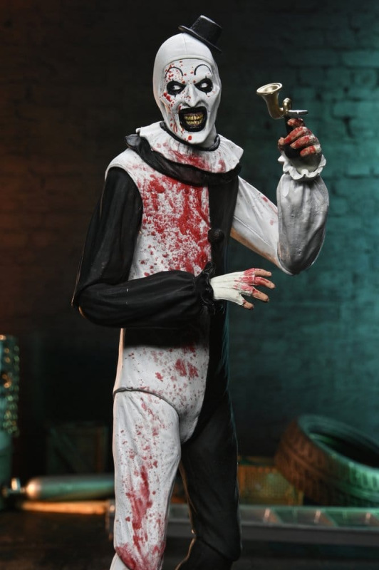 Terrifier 2 Ultimate Action Figure Art the Clown (Blood Splattered) 18 cm 6