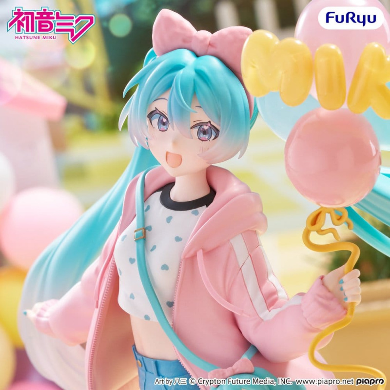 Hatsune Miku Muchute PVC Figure Theme Park Date Version 19 cm 1