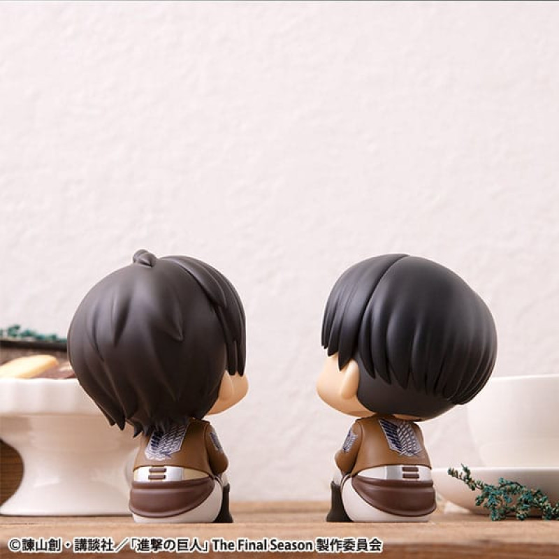 Attack on Titan Look Up PVC Statue Eren Jaeger & Levi Set (with gift) 11 cm 3