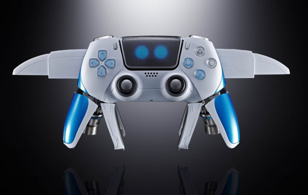 Astro Bot Chogokin Action Figure Astro Bot & Dual Speeder 2