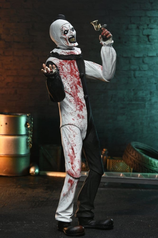 Terrifier 2 Ultimate Action Figure Art the Clown (Blood Splattered) 18 cm 5