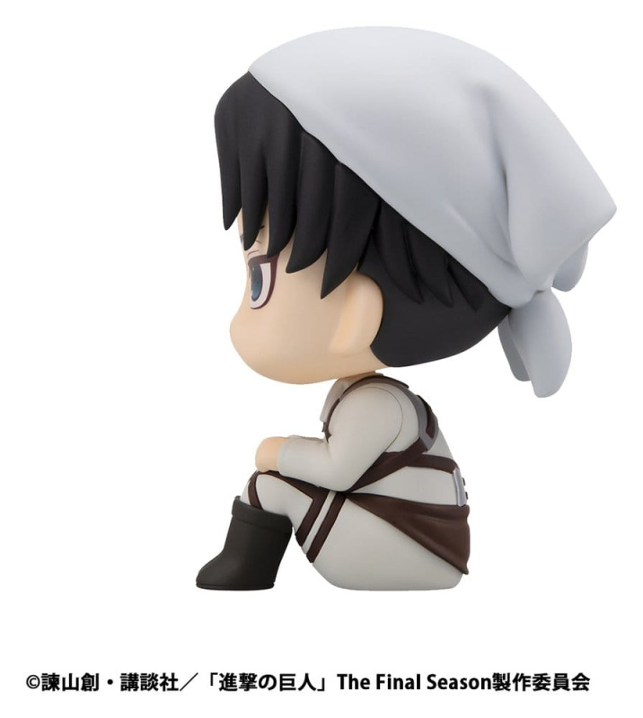 Attack on Titan Look Up PVC Statue Levi Cleaning up Ver. 11 cm 4