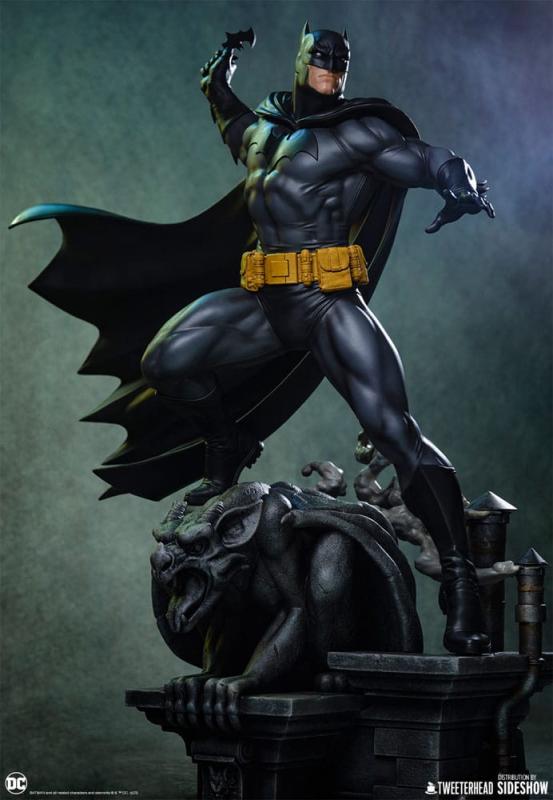 DC Comics Maquette 1/6 Batman (Black and Gray Edition) 50 cm 6