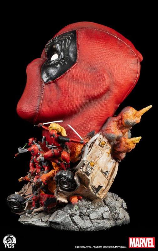 Marvel Fine Art Bust Deadpool 42 cm 6