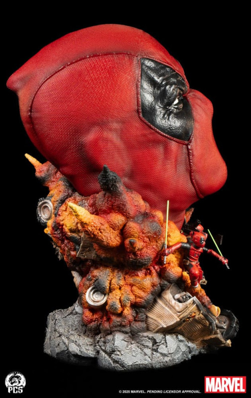 Marvel Fine Art Bust Deadpool 42 cm 3