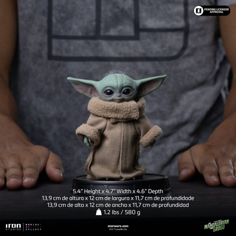 The Mandalorian & Grogu Grogu Collection Statue Grogu Always Curious 1