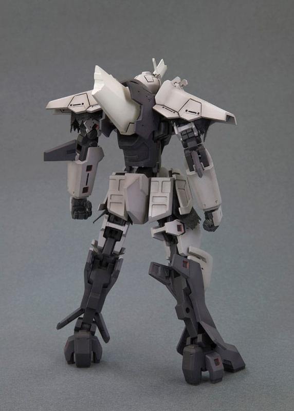 Broken Blade Plastic Model Kit 1/60 Delphine Renewal Ver. 17 cm