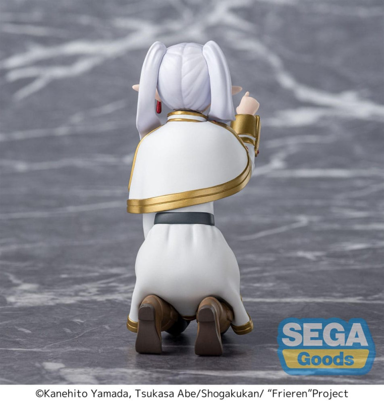 Frieren: Beyond Journey's End PM Perching PVC Statue Frieren Poking Something 10 cm 2