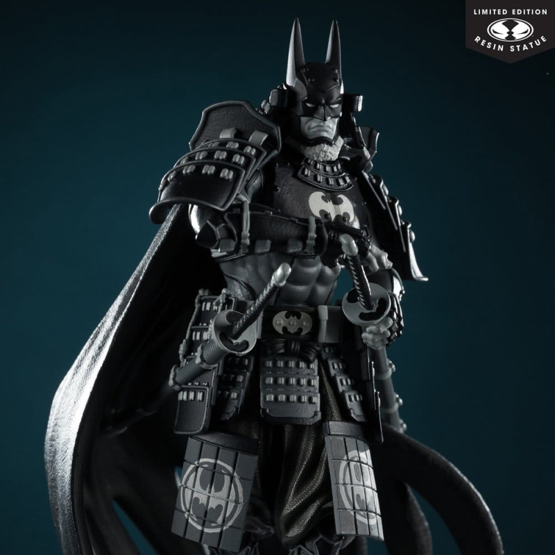 DC Direct Batman Black & White Statue 1/10 Batman Ninja 20 cm 6