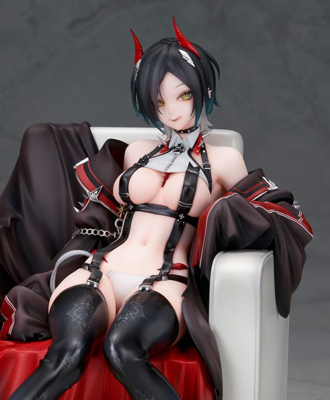 Azur Lane PVC Statue Ulrich von Hutten AmiAmi Exclusive 20 cm 10