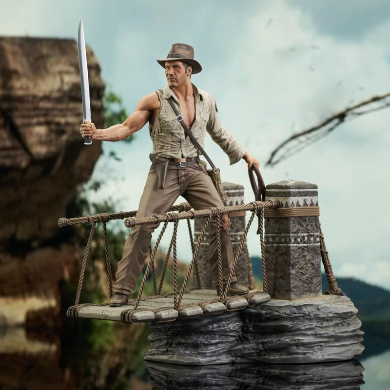 Indiana Jones and the Temple of Doom Deluxe Gallery PVC Statue Rope Bridge 28 cm