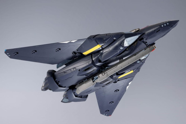 Macross 7 DX Chogokin Action Figure VF-17S Nightmare Stealthvalkyrie (Gamlin Kizaki use) 25 cm 7