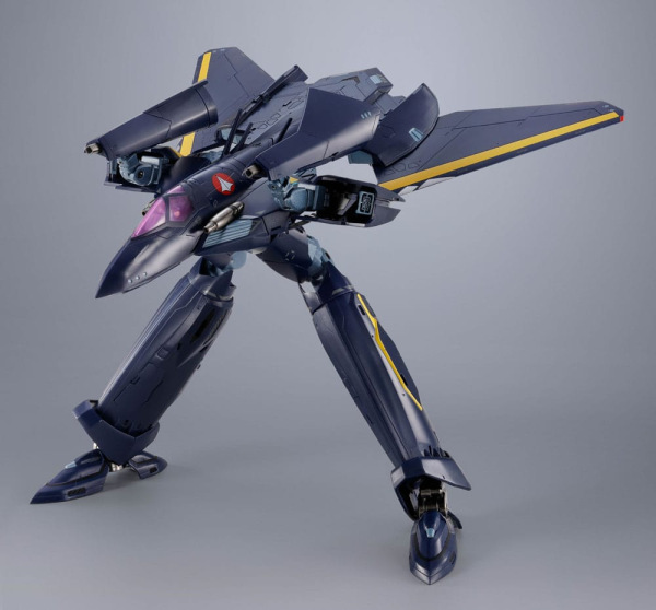 Macross 7 DX Chogokin Action Figure VF-17S Nightmare Stealthvalkyrie (Gamlin Kizaki use) 25 cm 10
